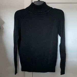 Karen Scott turtle neck. Black. Xs